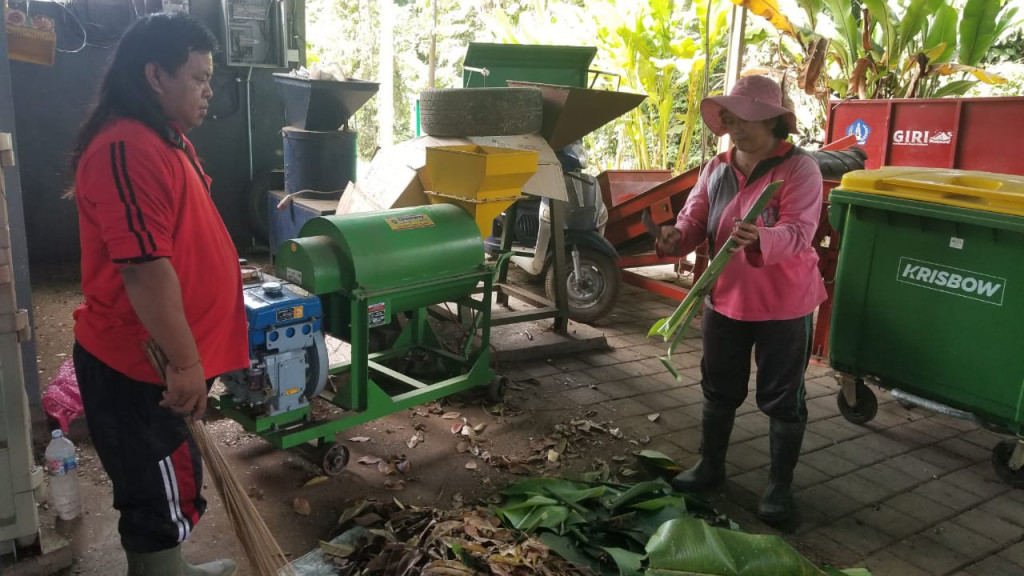 Pengolahan Sampah Organik Menjadi Kompos di TPS3R Desa Bongkasa